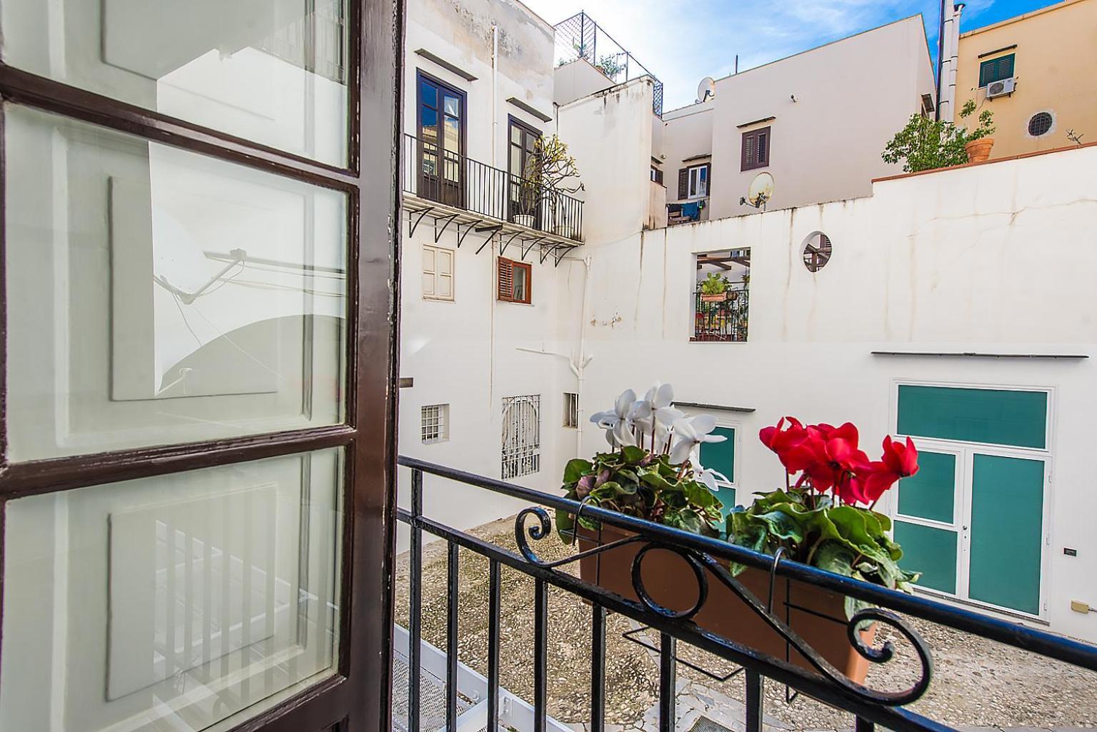 Torremuzza Homes By Wonderful Italy Палермо Екстериор снимка